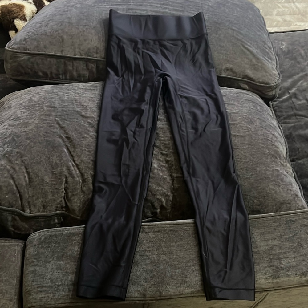 All access - shiny leggings